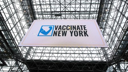 Байден заявил о готовности к немедленной вакцинации подростков - «Новости»