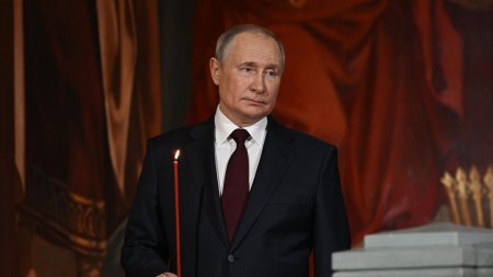 Путин поздравил православных христиан с праздником Пасхи - «Новости»