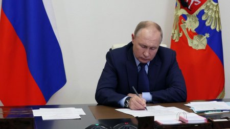 Путин подписал закон о едином пособии по рождению и воспитанию ребенка - «Новости»