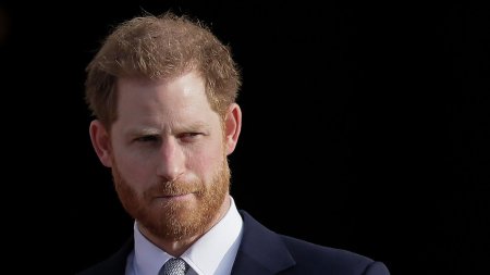 СМИ: принц Гарри мог навредить здоровью Елизаветы II - «Новости»