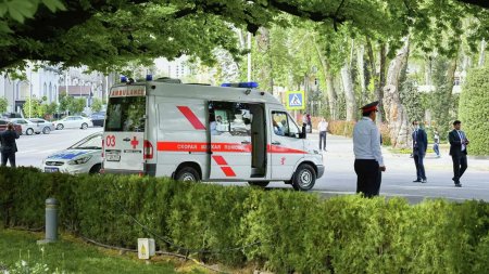 В Таджикистане микроавтобус упал в пропасть - «Новости»