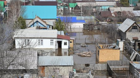 Из затопленных территорий в Оренбуржье эвакуировали 7800 человек - «Новости»