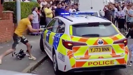 В Великобритании задержали пять человек из-за беспорядков в Лидсе - «Новости»